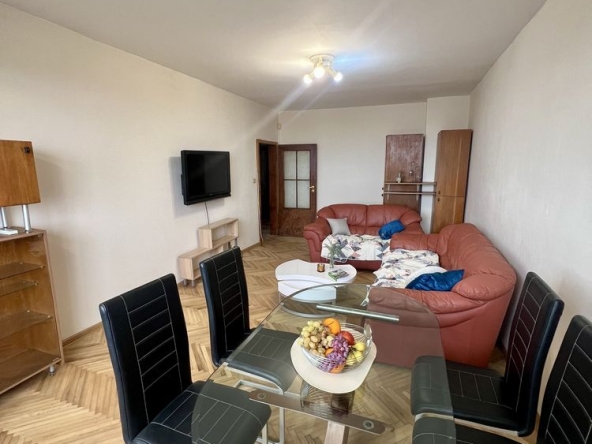 Дава се под наем Тристаен апартамент в Стара Загора, Македонски - 68 кв.м за 348.84 € - Снимка #1