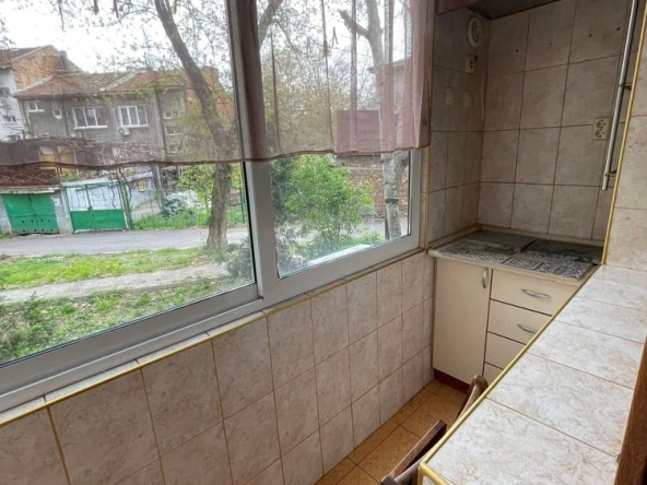 Дава се под наем Двустаен апартамент в Пловдив, Захарна фабрика - 33 кв.м за 298.86 € - Снимка #1