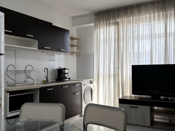 Дава се под наем Двустаен апартамент в Габрово, Център - 40 кв.м за 248.88 € - Снимка #1