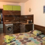 Дава се под наем Едностаен апартамент в к.к. Св.Св. Константин и Елена - 25 кв.м за 398.82 € - Снимка #1