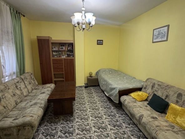 Тристаен апартамент в Стара Загора, Център - 85 кв.м за 735 €/кв.м - Снимка #1