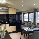 Дава се под наем Тристаен апартамент в Бургас, Център - 80 кв.м за 747.66 € - Снимка #1