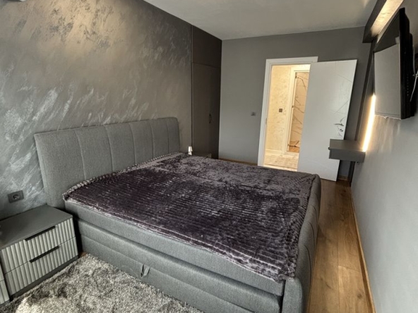 Дава се под наем Двустаен апартамент в Асеновград - 77 кв.м за 448.8 € - Снимка #1