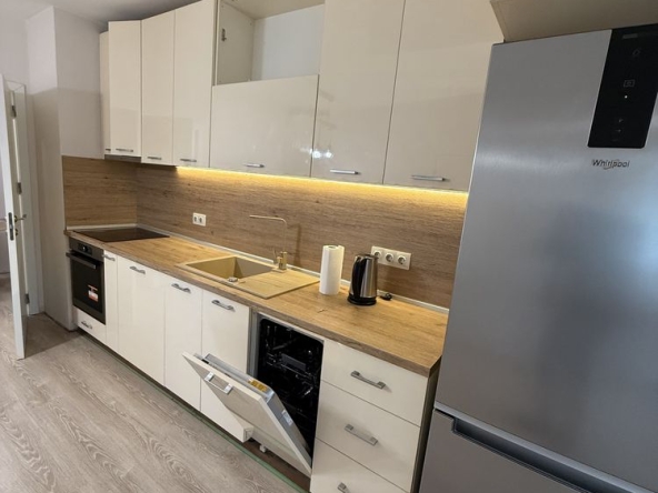 Дава се под наем Двустаен апартамент в София, Левски Г - 60 кв.м за 618.12 € - Снимка #1