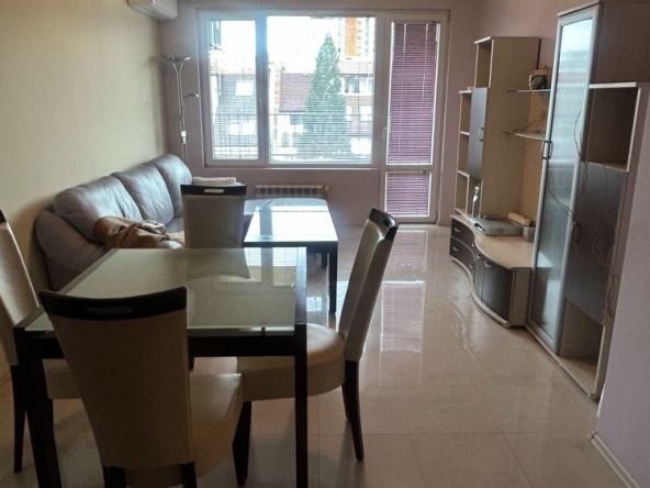 Дава се под наем Тристаен апартамент в София, Сердика - 91 кв.м за 698.19 € - Снимка #1