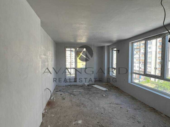 Тристаен апартамент в Пловдив, Кючук Париж - 97 кв.м за 725 €/кв.м - Снимка #1
