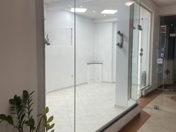 Дава се под наем Офис в София, Център - 47 кв.м за 677.79 € - Снимка #1