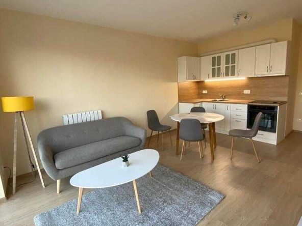 Дава се под наем Двустаен апартамент в София, Младост 3 - 65 кв.м за 498.27 € - Снимка #1