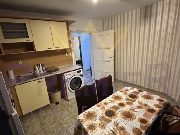 Тристаен апартамент в Варна, Колхозен пазар - 73 кв.м за 1439 €/кв.м - Снимка #1