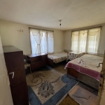 Дава се под наем Етаж от къща в с. Скутаре, Област Пловдив - 160 кв.м за 174557.7 € - Снимка #1