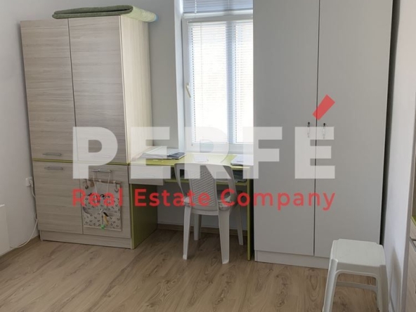 Етаж от къща в Бургас, Център - 200 кв.м за 2075 €/кв.м - Снимка #1