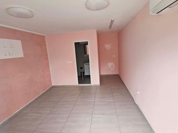 Дава се под наем Офис в София, Подуяне - 22 кв.м за 298.86 € - Снимка #1