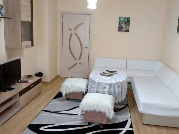 Дава се под наем Тристаен апартамент в Пловдив, Кършияка - 120 кв.м за 388.62 € - Снимка #1