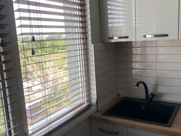 Дава се под наем Тристаен апартамент в Пазарджик, Ставропол - 70 кв.м за 348.84 € - Снимка #1