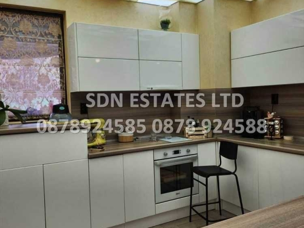 Къща в Стара Загора, Железник - център - 240 кв.м за 744 €/кв.м - Снимка #1