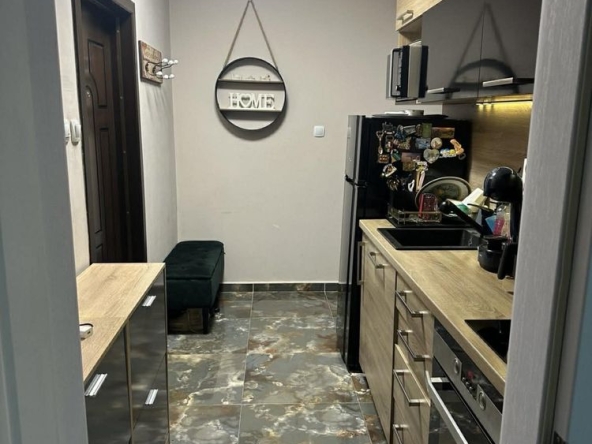 Дава се под наем Двустаен апартамент в София, Люлин 6 - 55 кв.м за 538.56 € - Снимка #1
