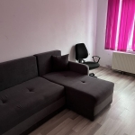 Дава се под наем Тристаен апартамент в Добрич, Център - 90 кв.м за 298.86 € - Снимка #1