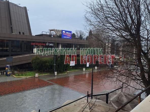 Дава се под наем Офис в Варна, Център - 40 кв.м за 997.05 € - Снимка #1