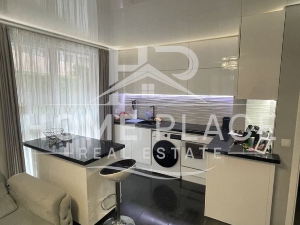 Дава се под наем Двустаен апартамент в Варна, Бриз - 64 кв.м за 757.86 € - Снимка #1