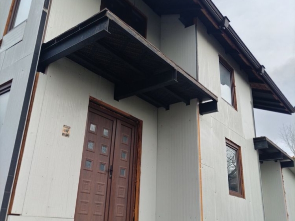 Къща в Аксаково - 140 кв.м за 984 €/кв.м - Снимка #1