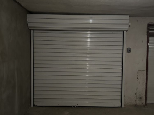 Дава се под наем Гараж / Паркомясто в София, Изток - 18 кв.м за 125 € - Снимка #1