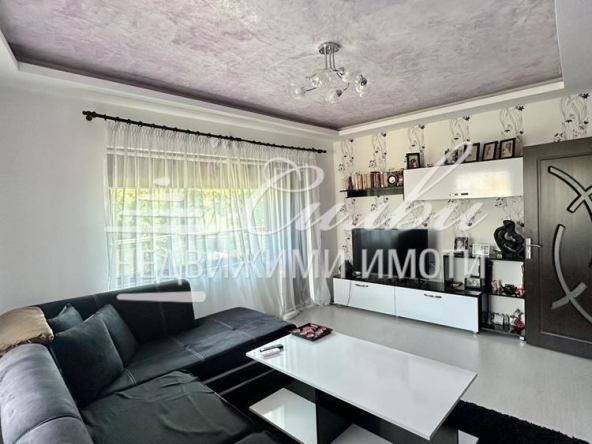 Тристаен апартамент в Шумен, Пожарната - 80 кв.м за 1148 €/кв.м - Снимка #1