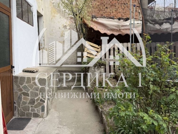 Етаж от къща в Благоевград, Широк център - 106 кв.м за 481 €/кв.м - Снимка #1