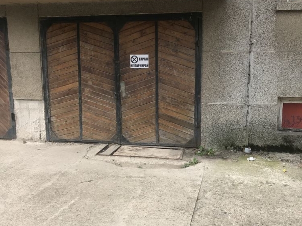 Дава се под наем Гараж / Паркомясто в Враца, Квартал 72 - 18 кв.м за 59.67 € - Снимка #1