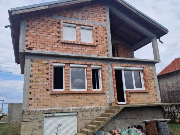 Къща в с. Кънчево, Област Стара Загора - 225 кв.м за 225 €/кв.м - Снимка #1