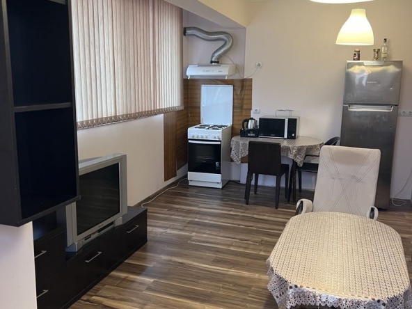 Дава се под наем Двустаен апартамент в Варна, Младост 1 - 63 кв.м за 398.82 € - Снимка #1