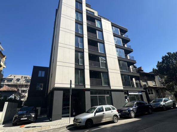 Дава се под наем Магазин в София, Редута - 55 кв.м за 1595.79 € - Снимка #1