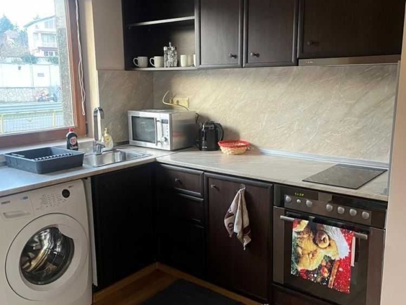 Дава се под наем Двустаен апартамент в к.к. Св.Св. Константин и Елена - 80 кв.м за 548.25 € - Снимка #1