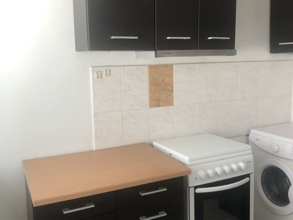 Дава се под наем Двустаен апартамент в Варна, Колхозен пазар - 50 кв.м за 318.75 € - Снимка #1