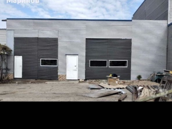 Дава се под наем Промишлена сграда в Добрич, Автогара - 200 кв.м за 255 € - Снимка #1