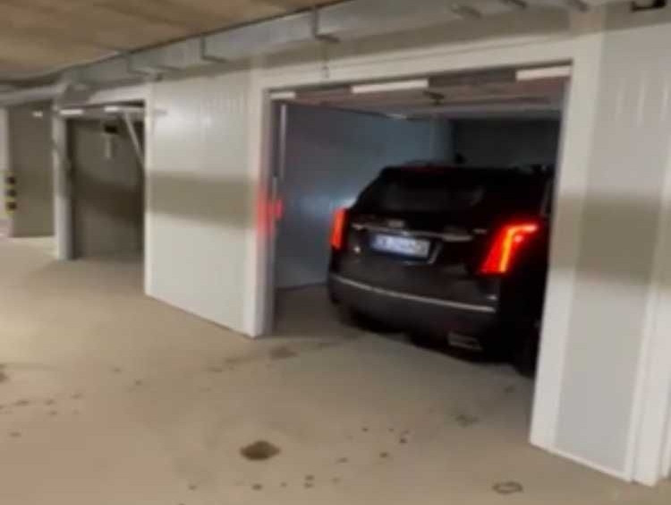 Гараж / Паркомясто в София, Малинова долина - 18 кв.м за 963 €/кв.м - Снимка #1