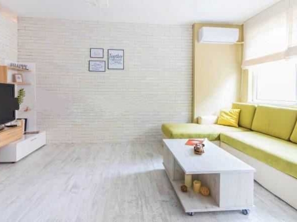 Тристаен апартамент в София, Борово - 100 кв.м за 1074 €/кв.м - Снимка #1