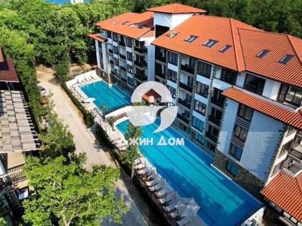 Тристаен апартамент в Приморско - 86 кв.м за 819 €/кв.м - Снимка #1