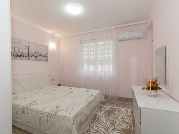 Дава се под наем Двустаен апартамент в Бургас, Сарафово - 62 кв.м за 357 € - Снимка #1