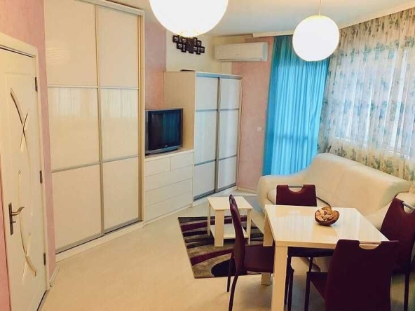 Дава се под наем Едностаен апартамент в Бургас, Лазур - 44 кв.м за 204 € - Снимка #1