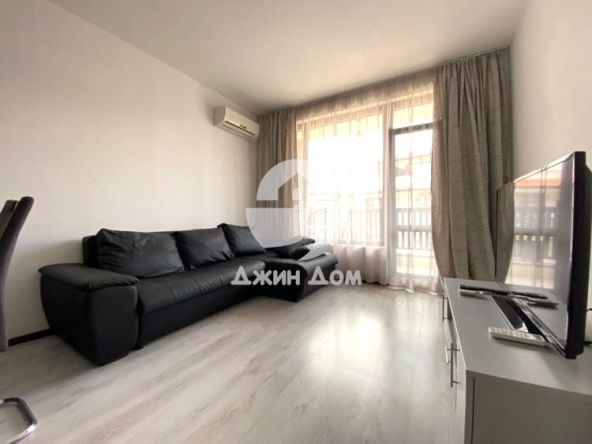 Двустаен апартамент в Приморско - 60 кв.м за 1634 €/кв.м - Снимка #1