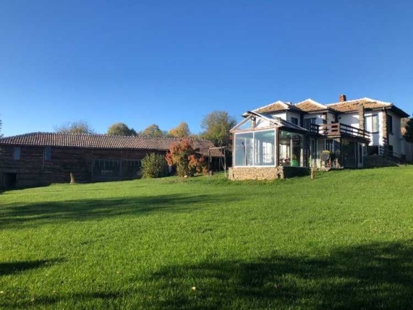 Дава се под наем Къща в с. Черни бряг, Област Търговище - 130 кв.м за 153 € - Снимка #1