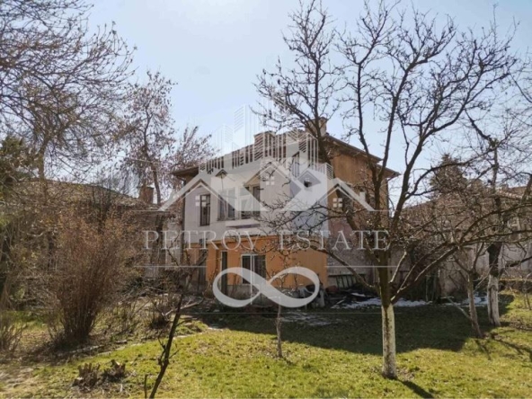 Етаж от къща в Велинград - 86 кв.м за 312 €/кв.м - Снимка #1