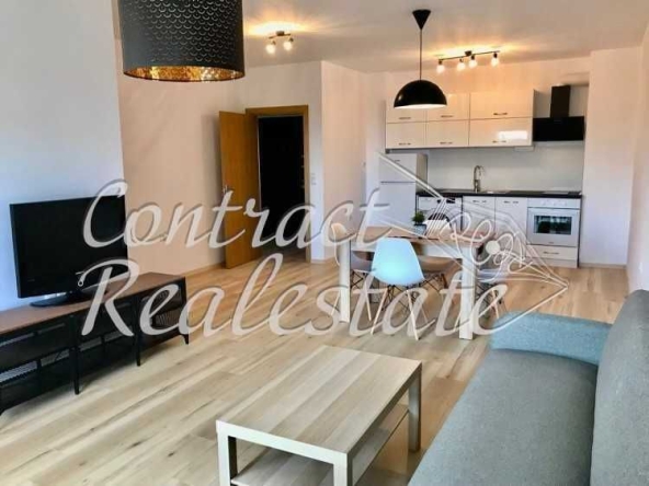 Дава се под наем Двустаен апартамент в Варна, Изгрев - 68 кв.м за 398.82 € - Снимка #1