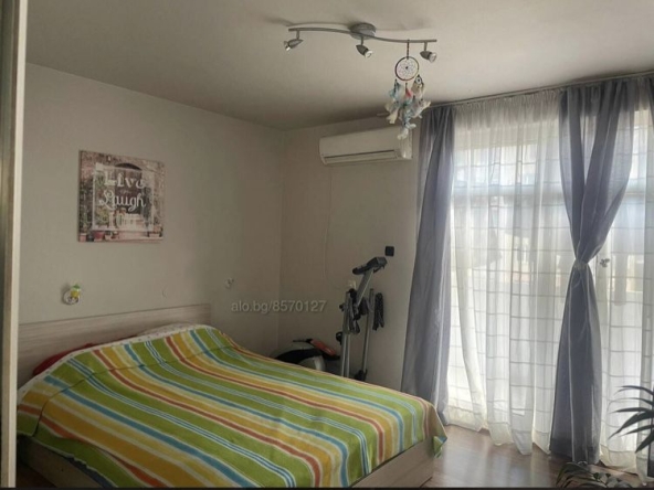 Дава се под наем Двустаен апартамент в Благоевград, Идеален център - 65 кв.м за 648.21 € - Снимка #1