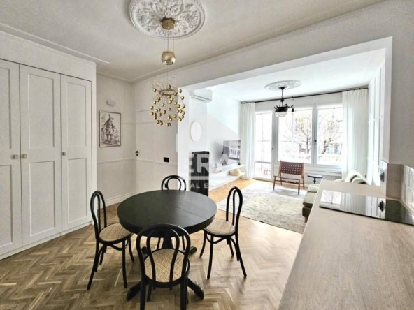 Дава се под наем Тристаен апартамент в София, Център - 75 кв.м за 1100 € - Снимка #1