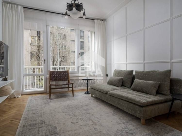 Дава се под наем Тристаен апартамент в София, Център - 75 кв.м за 1000 € - Снимка #1