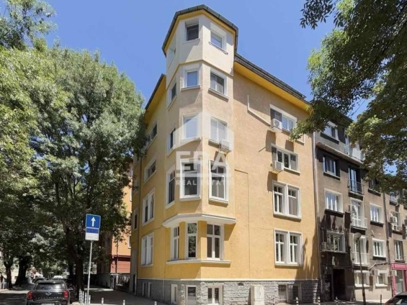 Четиристаен апартамент в София, Център - 126 кв.м за 5715 €/кв.м - Снимка #1
