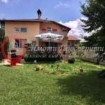 Къща в Перник, Църква - 240 кв.м за 1246 €/кв.м - Снимка #1