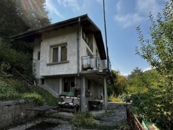 Къща в с. Свидня, Област София-област - 100 кв.м за 539 €/кв.м - Снимка #1