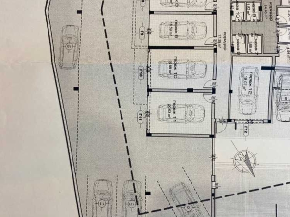 Дава се под наем Гараж / Паркомясто в Варна, Виница - 12 кв.м за 14961.87 € - Снимка #1